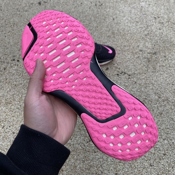 Nike ZoomX Run Flyknit 3 - Picture 4 of 9